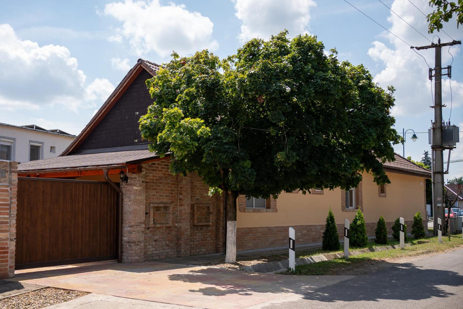 Holiday Apartmanhaz Jula Exterior foto